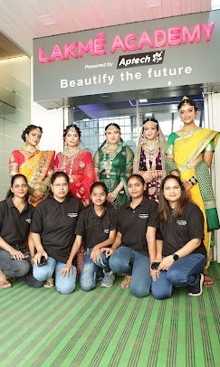 Lakme Academy Vasai:- Best Makeup Academy in Vasai