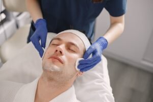Step-by-Step Men’s Facial at Home Techniques
