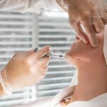 كيف تتجنبين النتائج غير الطبيعية عند حقن الفيلر؟