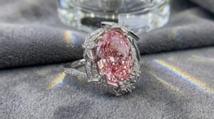 Why Pavé Lab Diamond Rings Are Trending in Modern Engagement Jewelry