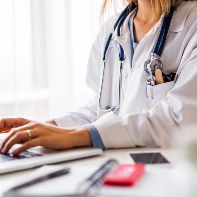 How to Choose the Right Family Doctor in Toronto for Your Health Needs