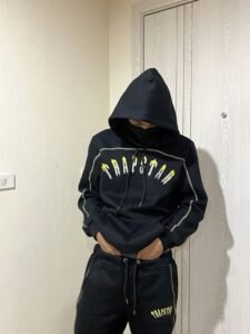 Trapstar Australia – Elevate Your Style with Premium Streetwear