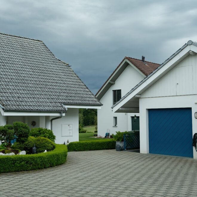 Top 7 Garage Door Emergencies That Require 24/7 Garage Door Repair Orange County