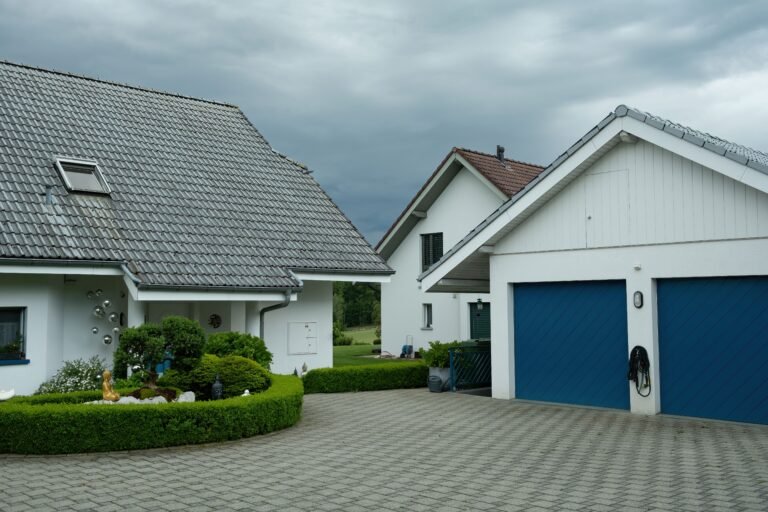 Top 7 Garage Door Emergencies That Require 24/7 Garage Door Repair Orange County