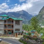 How to Choose the Best Hotel in Manali with Mountain Views?