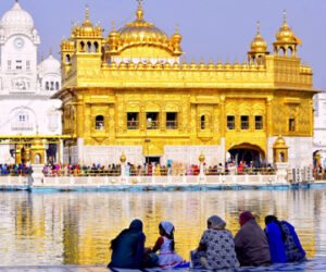 Delhi to Amritsar Taxi Service | Check Cab Fare & Book Online