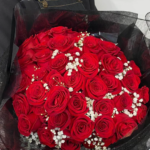How to Create a Signature Floral Look for Your Wedding
