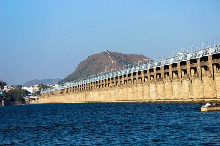 Hyderabad to Vijayawada Cab Booking | Check Fare & Book Taxi Online