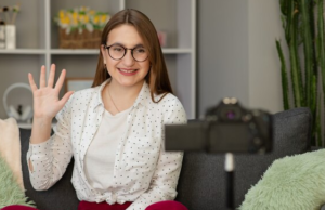 How Digital Creators Are Building Stronger Online Communities